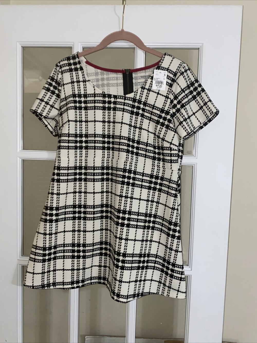 NEW Motherhood houndstooth short sleeve blouse black & white Small MSRP $35